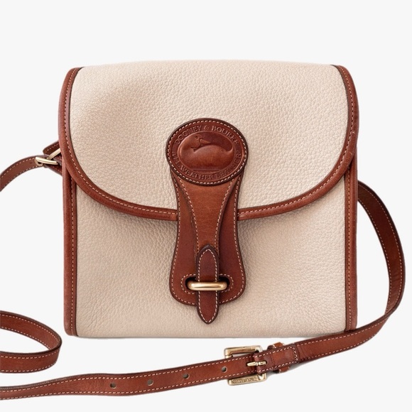 Dooney & Bourke Handbags - Dooney & Bourke Vintage 90s Essex Saddle Pebbled Leather Crossbody Bag